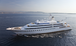Bahamas Registered Vessel - Lady Moura - 1